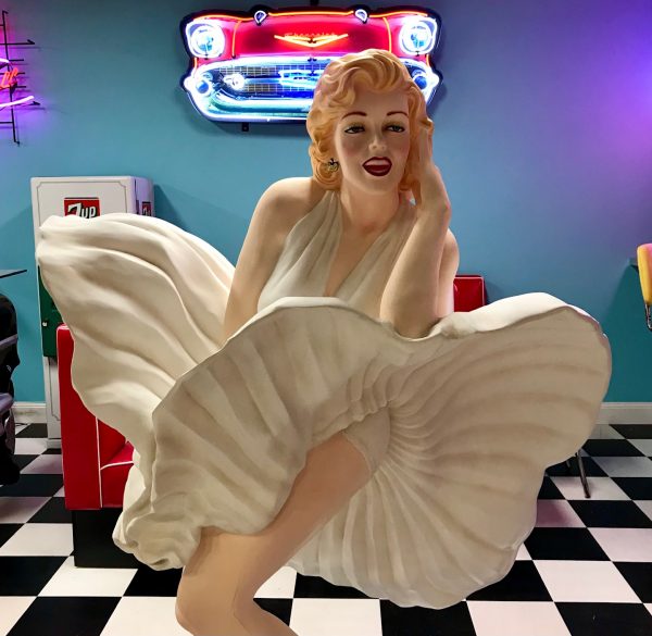 Marilyn Monroe 6ft Statue